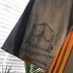 Super Low Boot Cut 518 Levi’s Blue Jeans